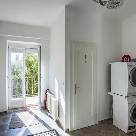 Luxury Air-conditioned In Old Town Homestay *