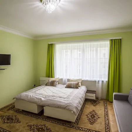 Ubytovanie v rodine Luxury Air-conditioned In Old Town *