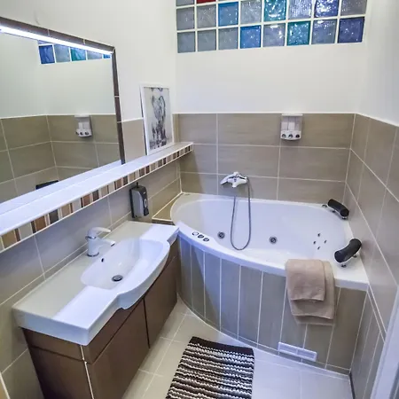 Luxury Air-conditioned In Old Town Habitación en casa particular