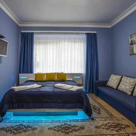 Luxury Air-conditioned In Old Town