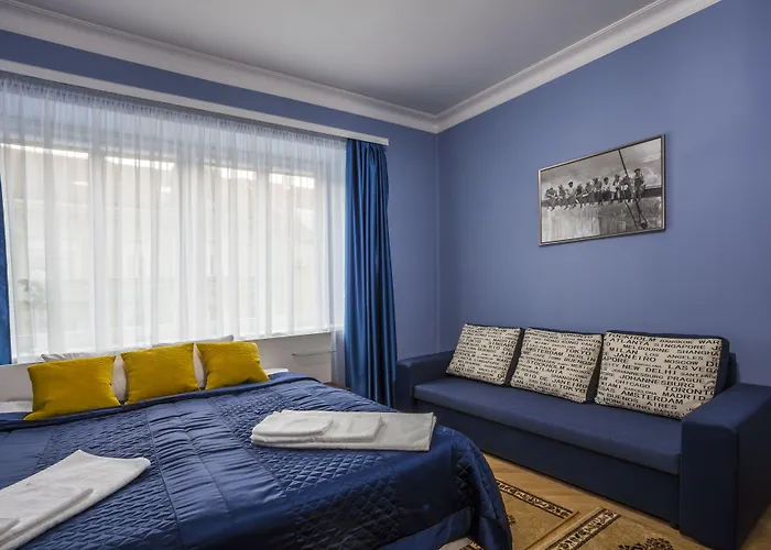 Gazde/Camere de închiriat Luxury Air-conditioned In Old Town